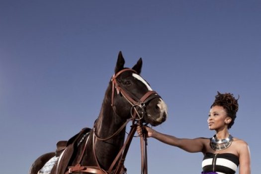 Claire Mawisa, une material girl pour Vodacom Durban July