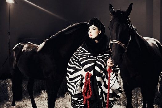 [Fashion Editorial] Dita Von Teese et ses crazy horses