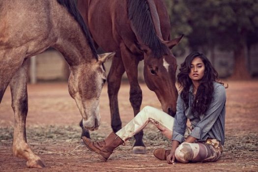 [Fashion Editorial] Des chevaux en fleurs pour Grazia India