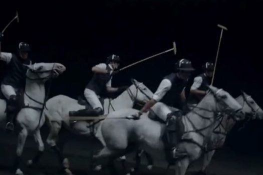 [Commercial] Du polo chez Mercedes-Benz