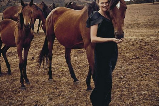 [Editorial] Fransceca Cumani fait la course chez Vogue Australie