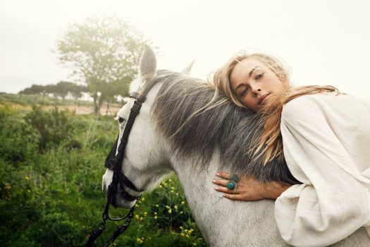 [Fashion Editorial] Le cheval champêtre de ELLE Norway