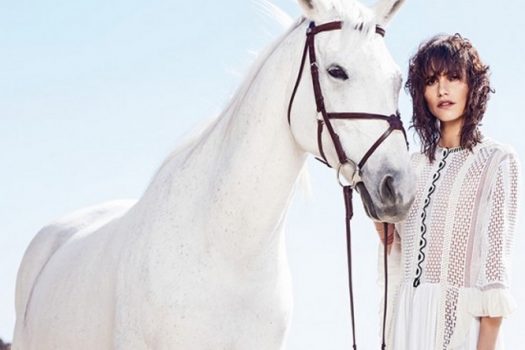 [Fashion Editorial] Air France Madame : un cheval blanc à Malibu