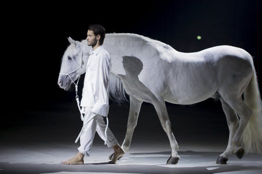 [Haute-Couture] Le cheval blanc de Jacquemus