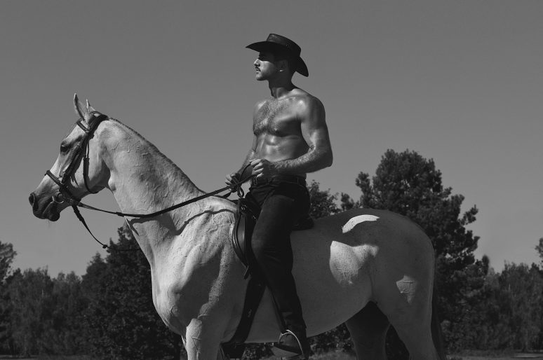 [Sexy Poney] Piotr Czaykowski, ecuyer modèle pour L’Officiel Hommes Polska