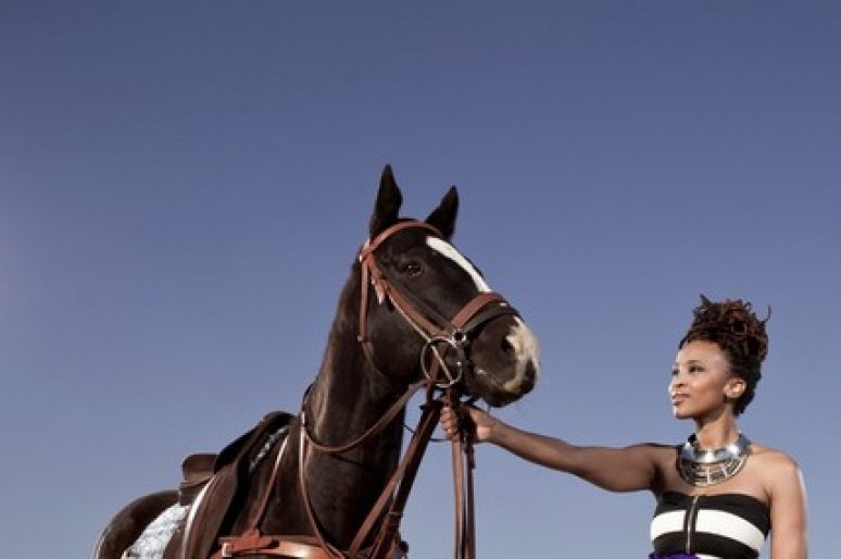 Claire Mawisa, une material girl pour Vodacom Durban July