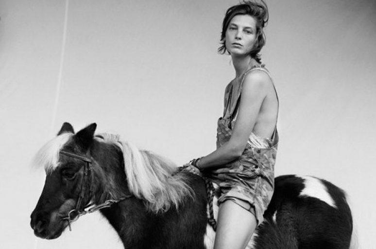 [Fashion] Daria Werbowy, garçonne hippie pour ELLE France