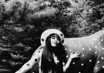 [Photography] Yayoi Kusama : Horse Play | PegaseBuzz - Le Cheval ...