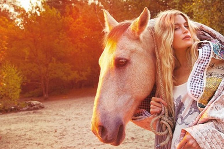 [Lifestyle Editorial] Des chevaux nomades pour Madame Figaro