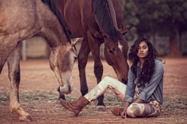 [Fashion Editorial] Des chevaux en fleurs pour Grazia India