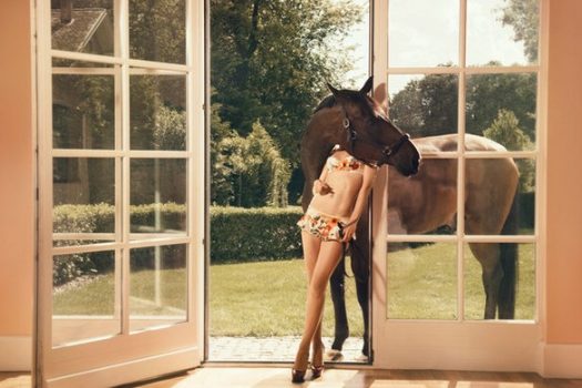 [Sexy] Anoush Abrar & Aimée Hoving : Lingerie and horses
