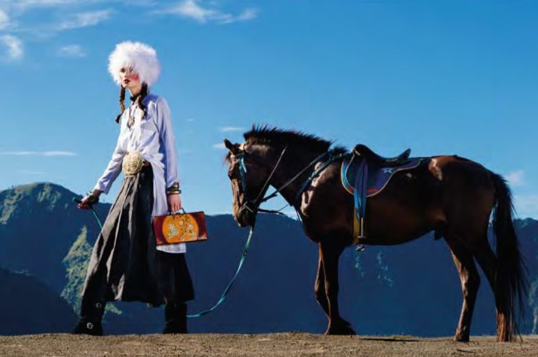 [Fashion Editorial] Les poneys de Java pour Harper’s Bazaar