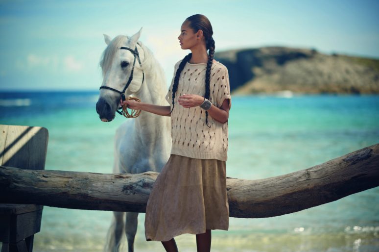 [Fashion Ad Campaign] Le cheval blanc de Neiman Marcus