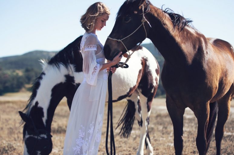 [Fashion Editorial] Rosie Huntington-Whiteley : free spirit