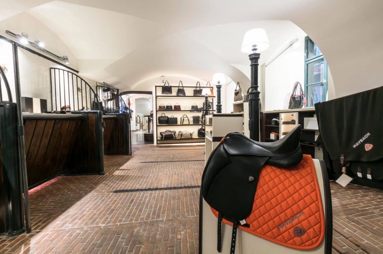 [Marketing] La boutique autrichienne de Maybach Saddlery